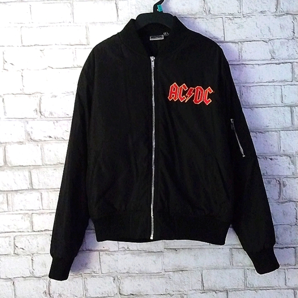 Acdc 1981 World Tour Puffer Jacket Size Small - Gem